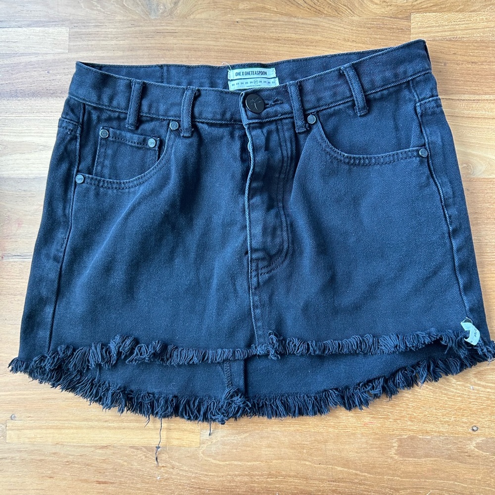 One x OneTeaspoon. Size 27. Black Denim Skirt.
